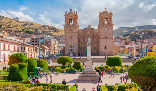 plaza-de-armas-puno